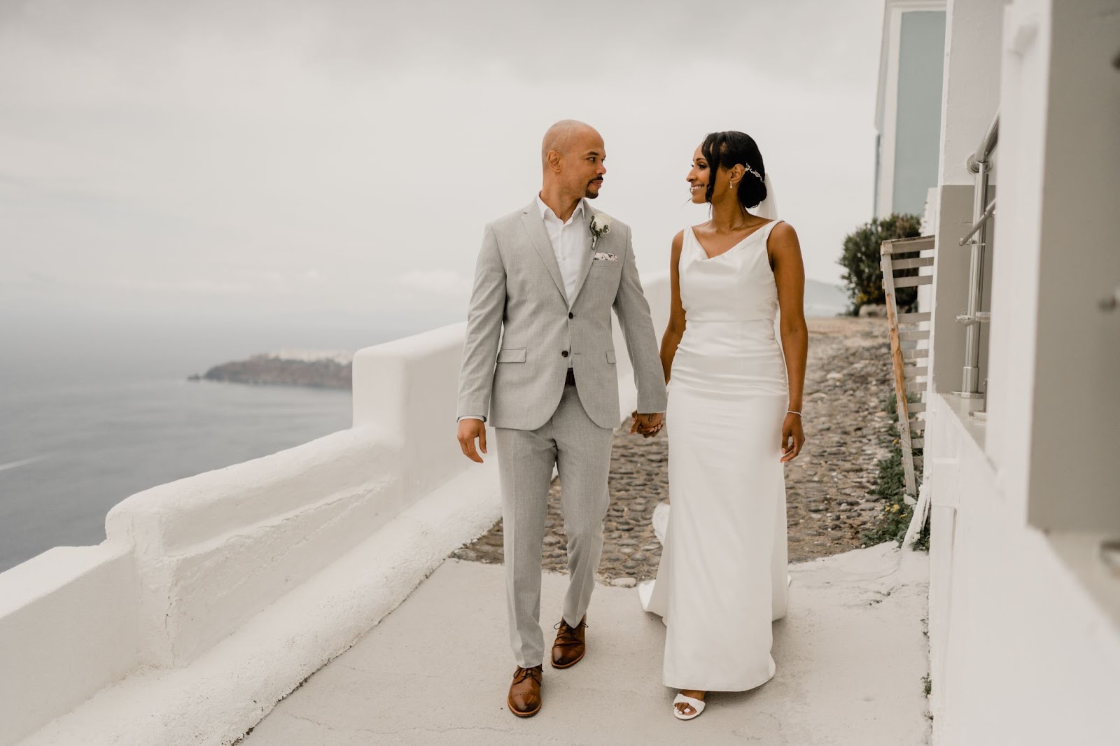 destination wedding photographer santorini