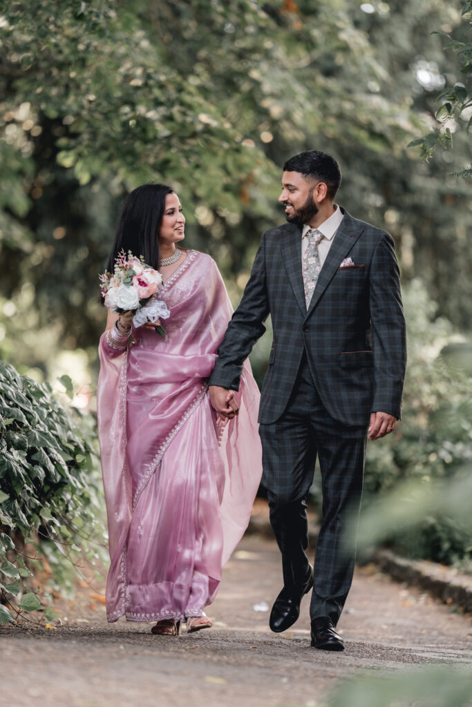 Natural wedding photography in Berkshire